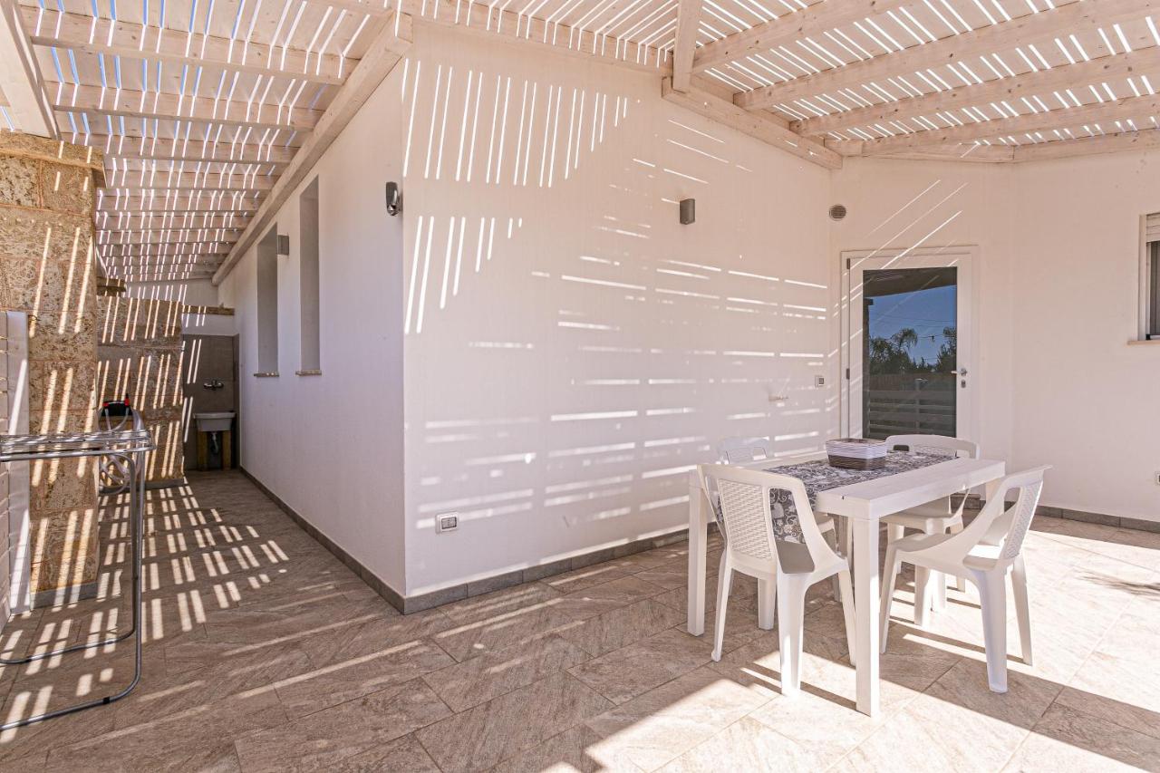 Resort Almaredamarra Con Piscina E Idromassaggio Sul Mare Torre San Giovanni Ugento Dış mekan fotoğraf